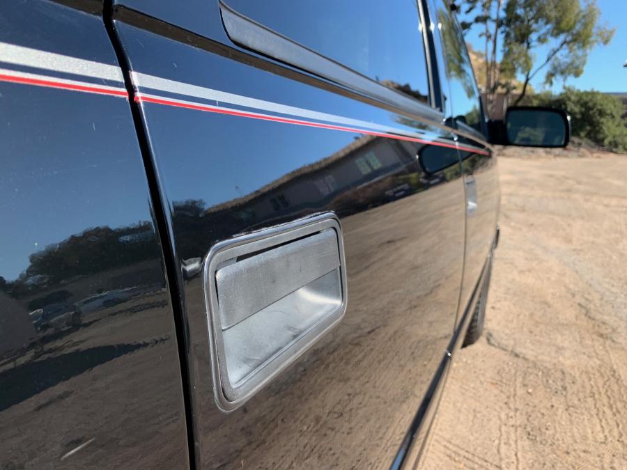Детали экстерьера Chevrolet Tahoe Limited (GMT840) 2000 года  (фото 35 из 233)